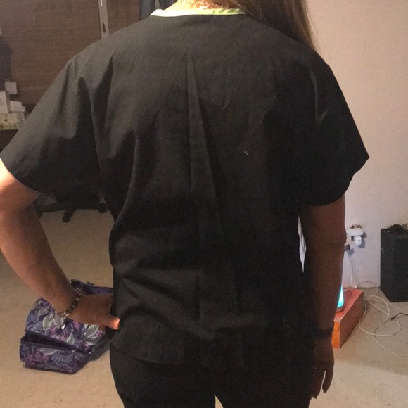 Scrub top - Picture 2 of 2